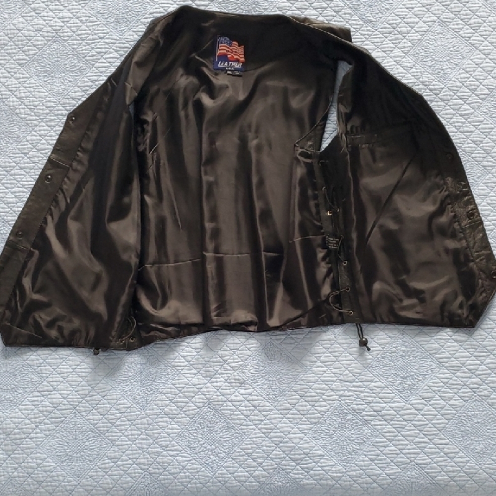 "U.S.A. LEATHER" Black Leather Vest, Size XXL - Picture 7 of 11